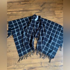 J Crew Cape Scarf Poncho Black White Plaid One Size Fringe NWT